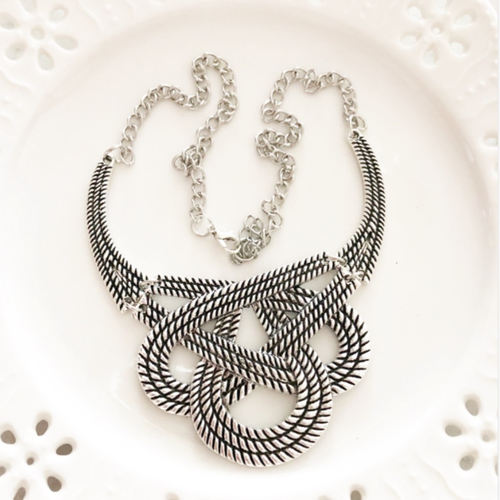 Boutique Knot Necklace - Picture 3 of 5